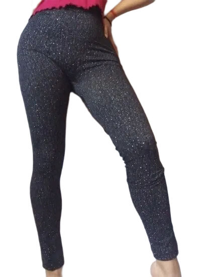 Leggings tipo mezclilla con brillos 