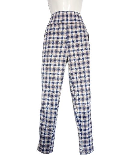 Pantalón a cuadros con bolsas