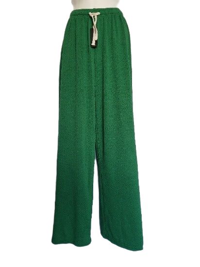 Pantalón fresco con textura patron de diamante