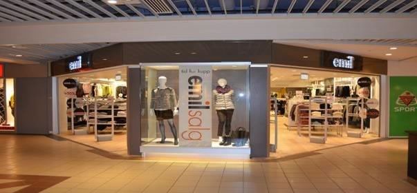 LED belysning i klesbutikk
