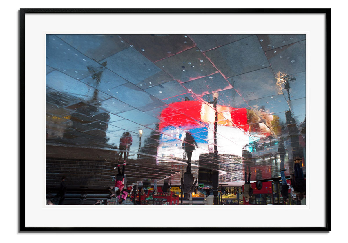 Piccadilly Lights II by 