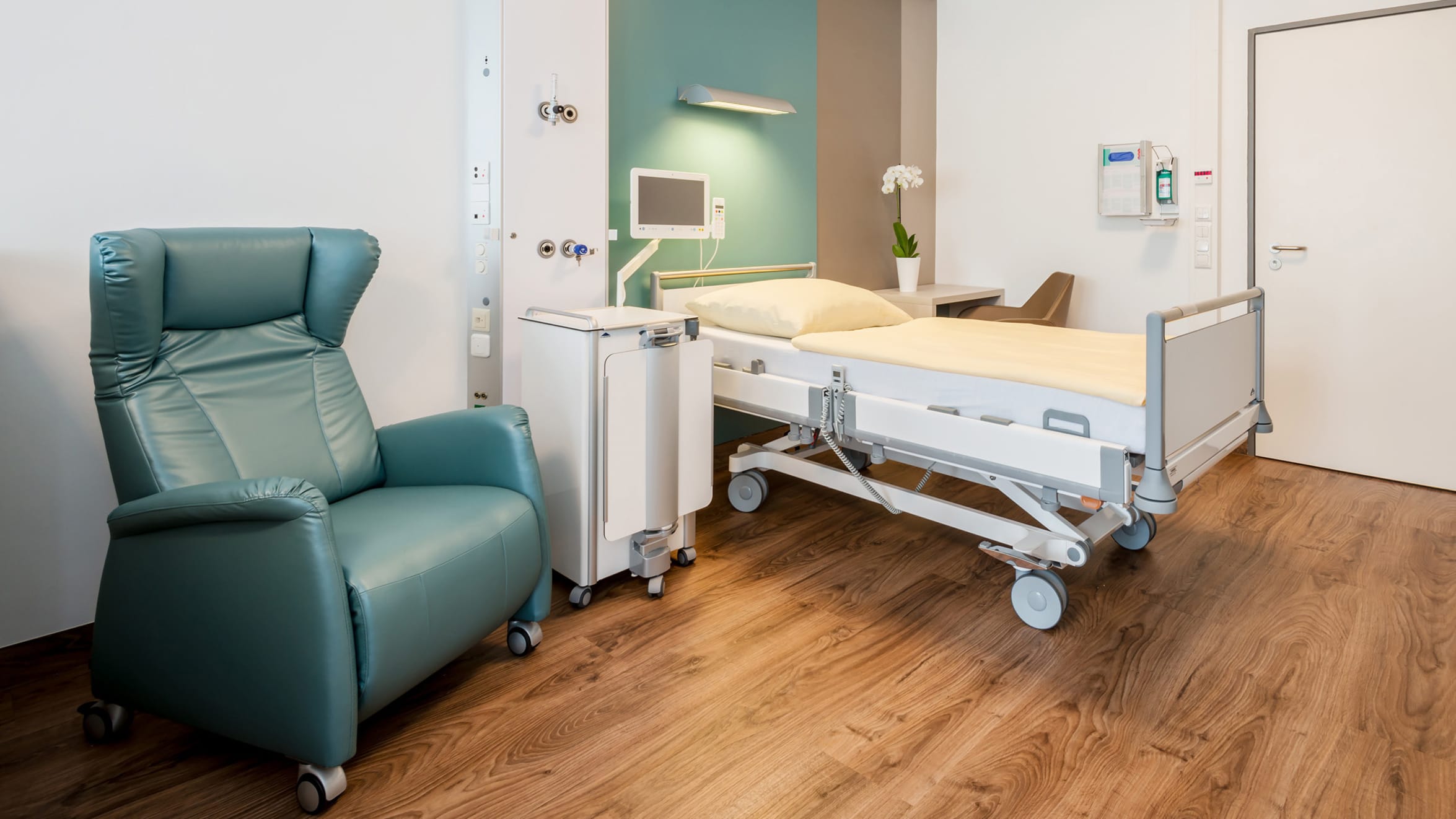 Einrichtungen für Patientenzimmer und Wahlleistungszimmer