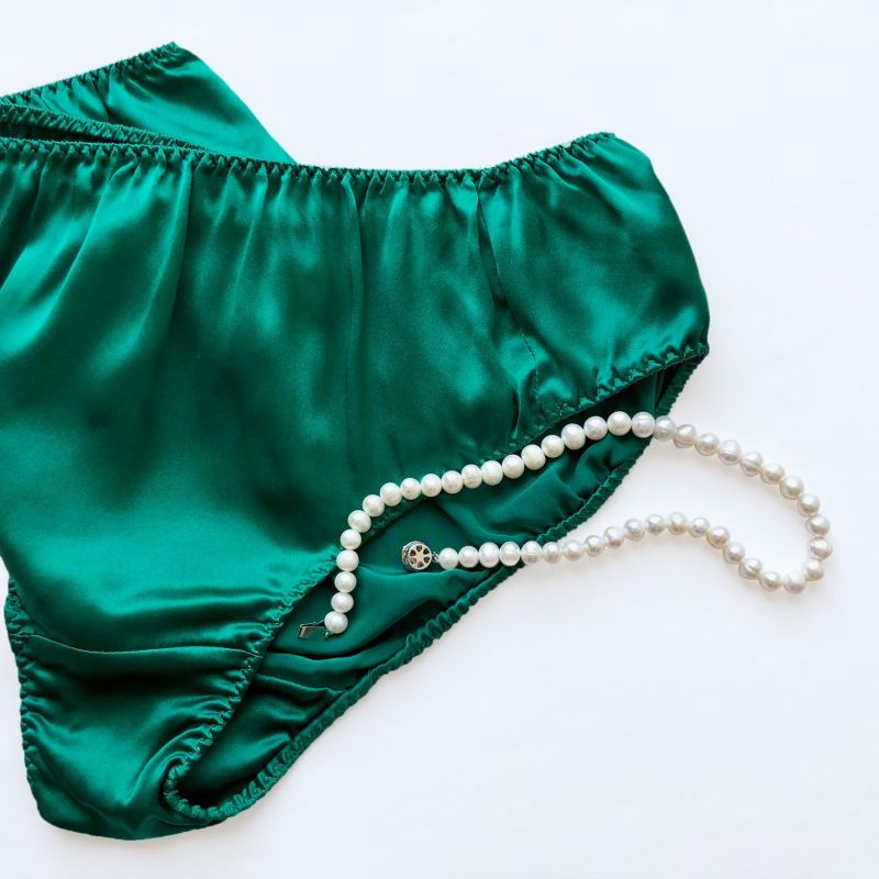 Pure Mulberry Silk Bikini Pantie Mid Waist In Emerald Green Soft