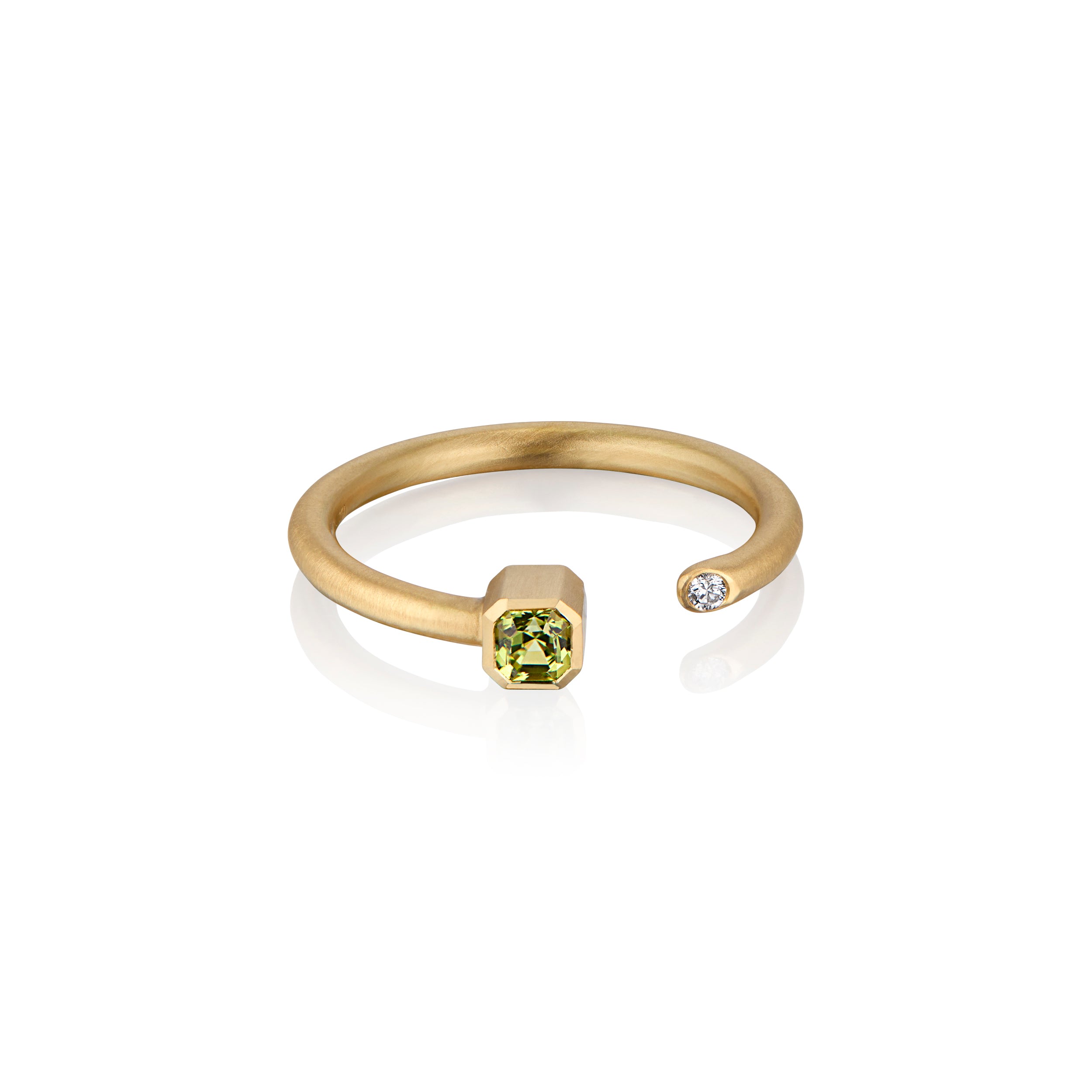 Women’s White / Gold / Green Thorvi Small Sideways Hammer Ring In Peridot Hannah Allene