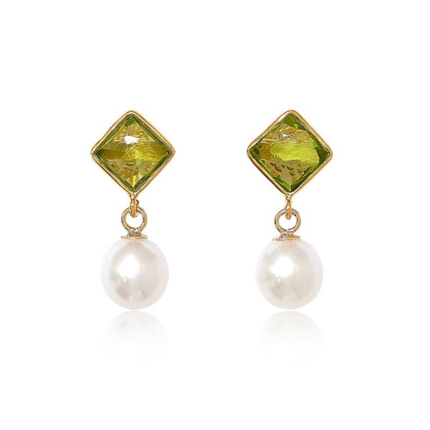 Women’s Green / White Nova Diamond-Shaped Peridot & Cultured Freshwater Pearl Drop Earrings Pearls of the Orient Online