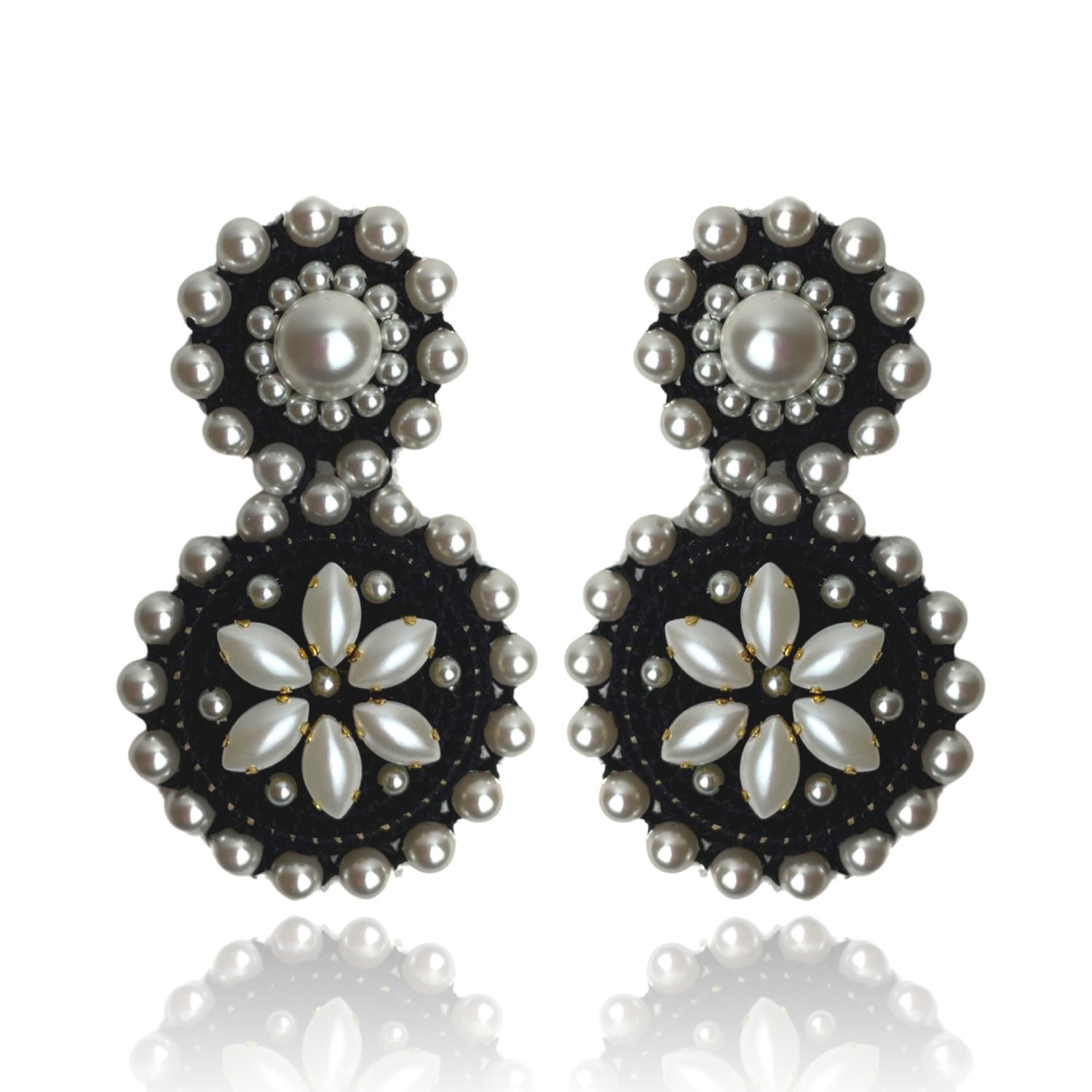 Women’s Black / White Flower Drop Black & White Pinar Ozevlat