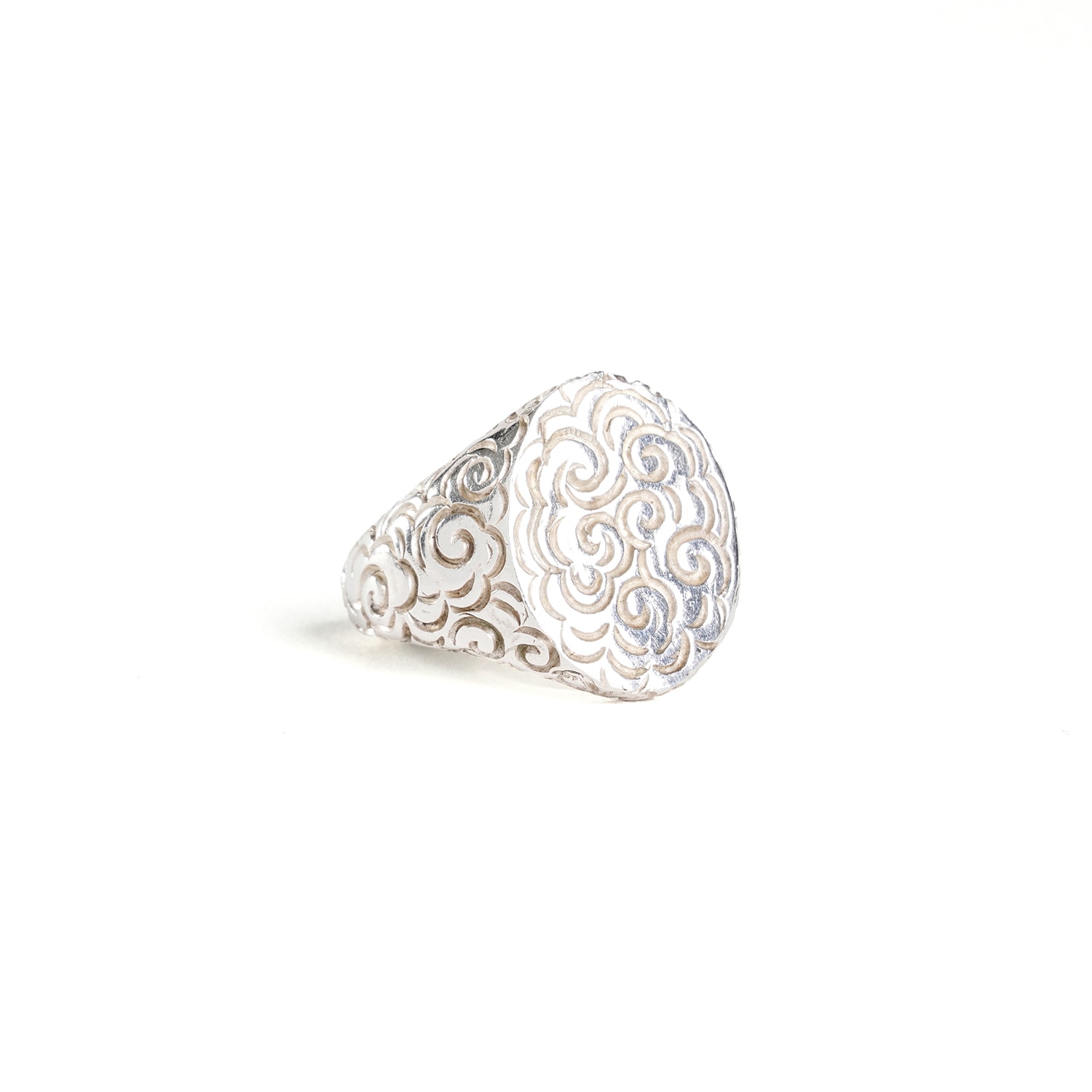 Women’s Silver VÃ¢n Oval Signet Ring Báº¡c - Jewelry as Future Heirloom