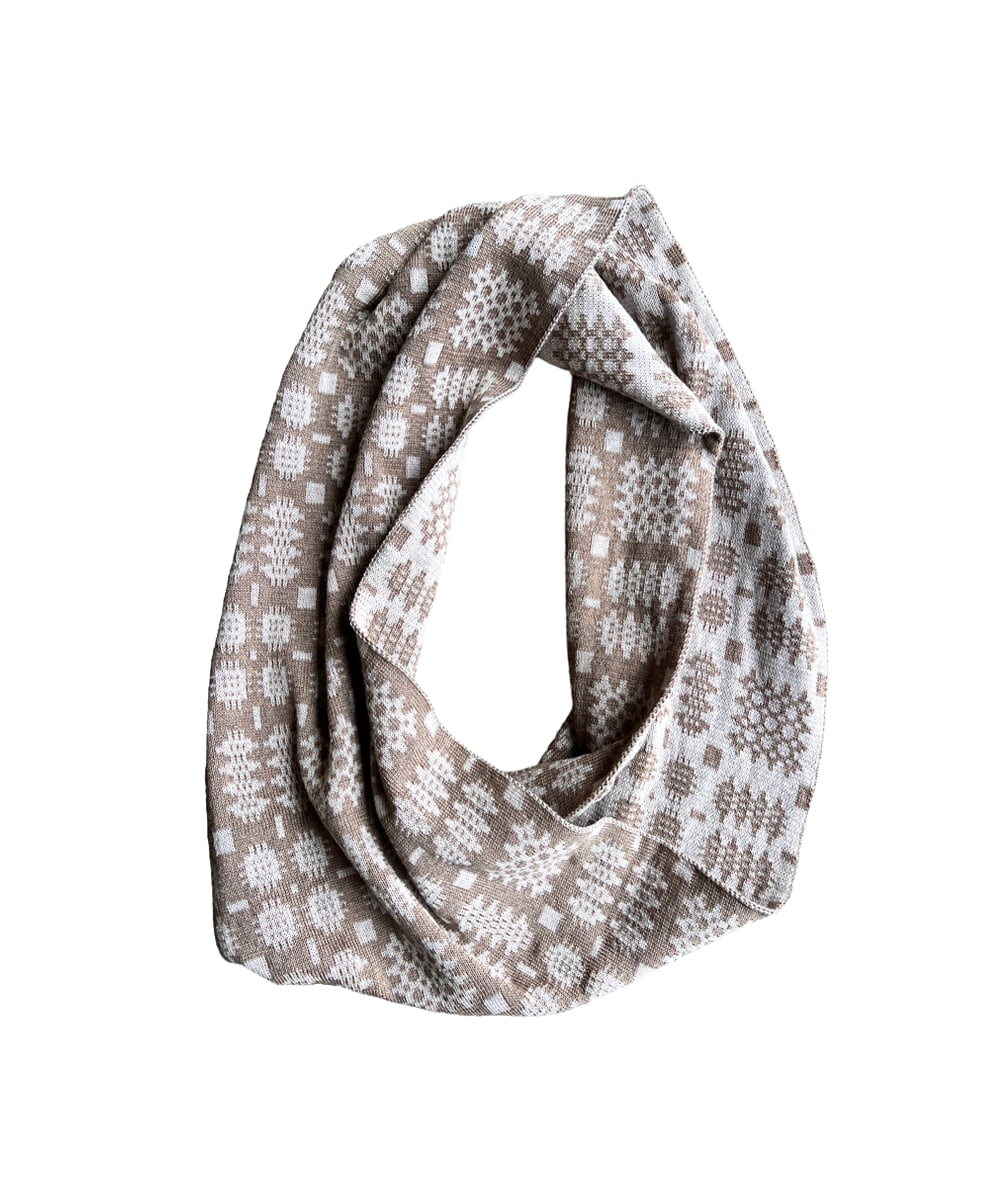 Women’s Neutrals Carthen Mawr Loop Scarf - Pecan / Ecru One Size Mabli