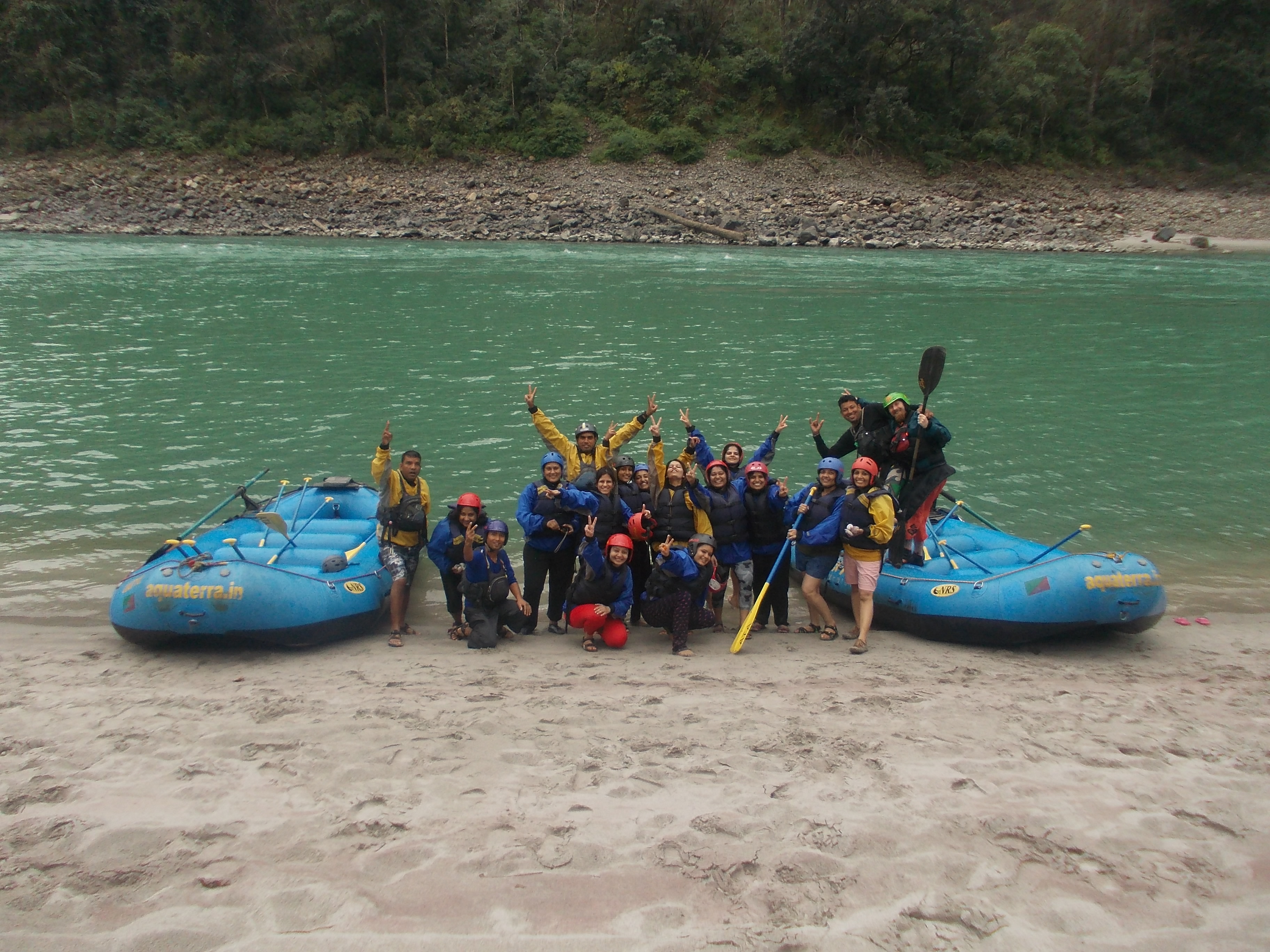 Rafting, river Ganges and rapids!