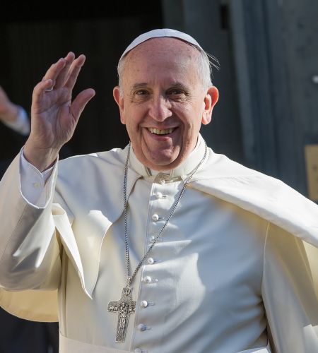 Miles de laicos preparan la visita del Papa Francisco