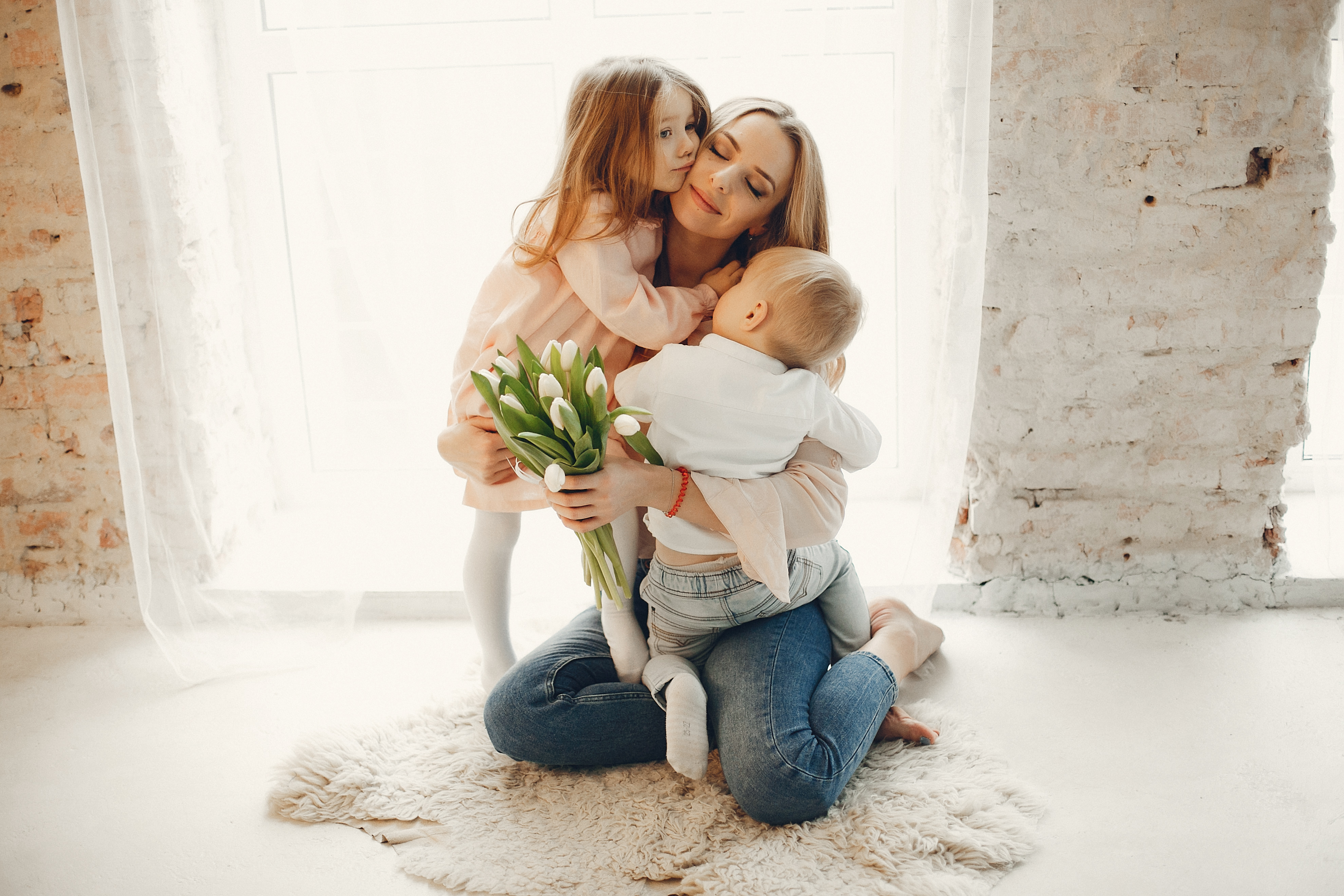Mother's Day - 10 Gift Ideas for Moms Mother's Day - 10 Gift Ideas for Moms