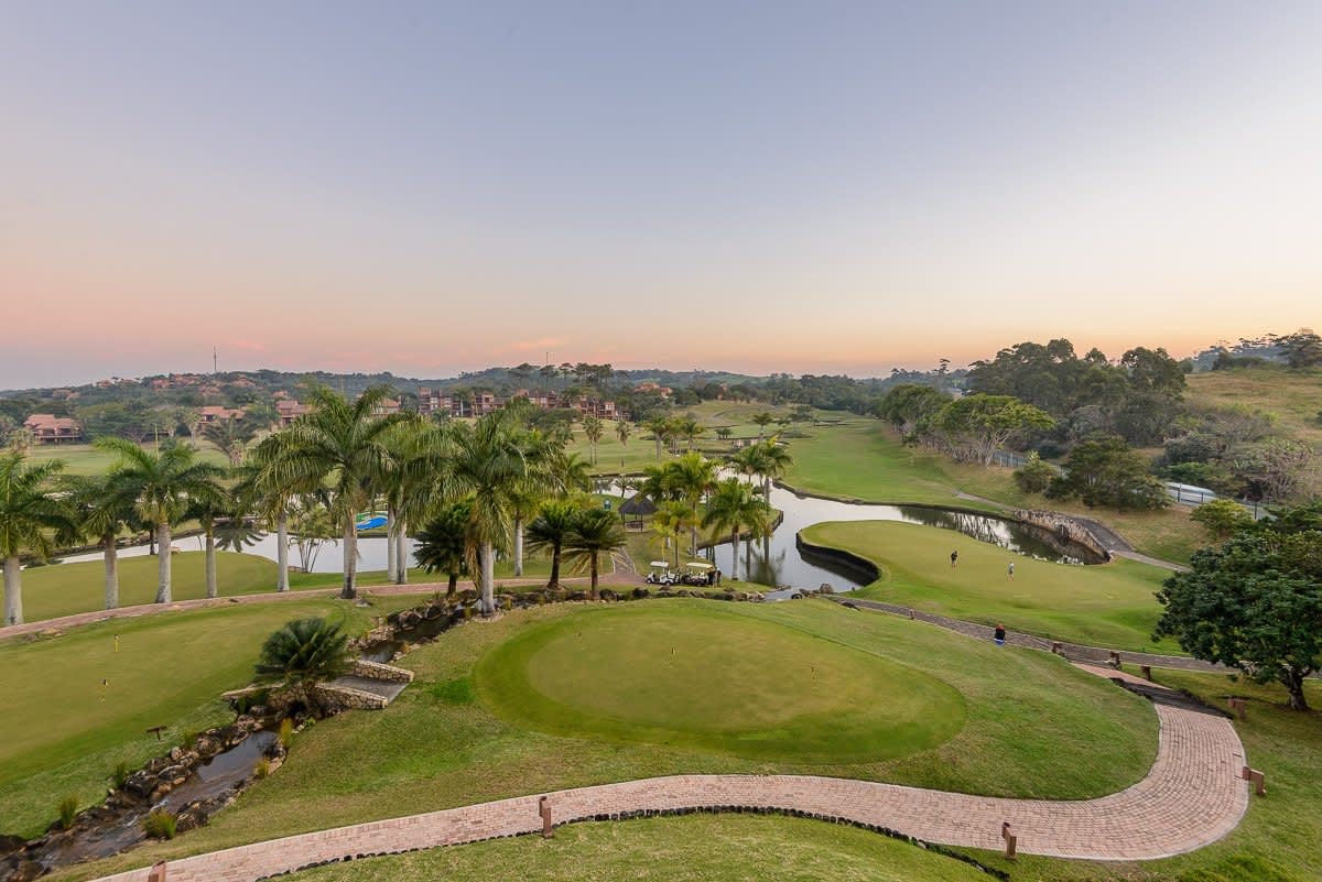 SAN LAMEER COUNTRY CLUB: 4-Ball Deal INCLUDING Carts for only R2049.99!