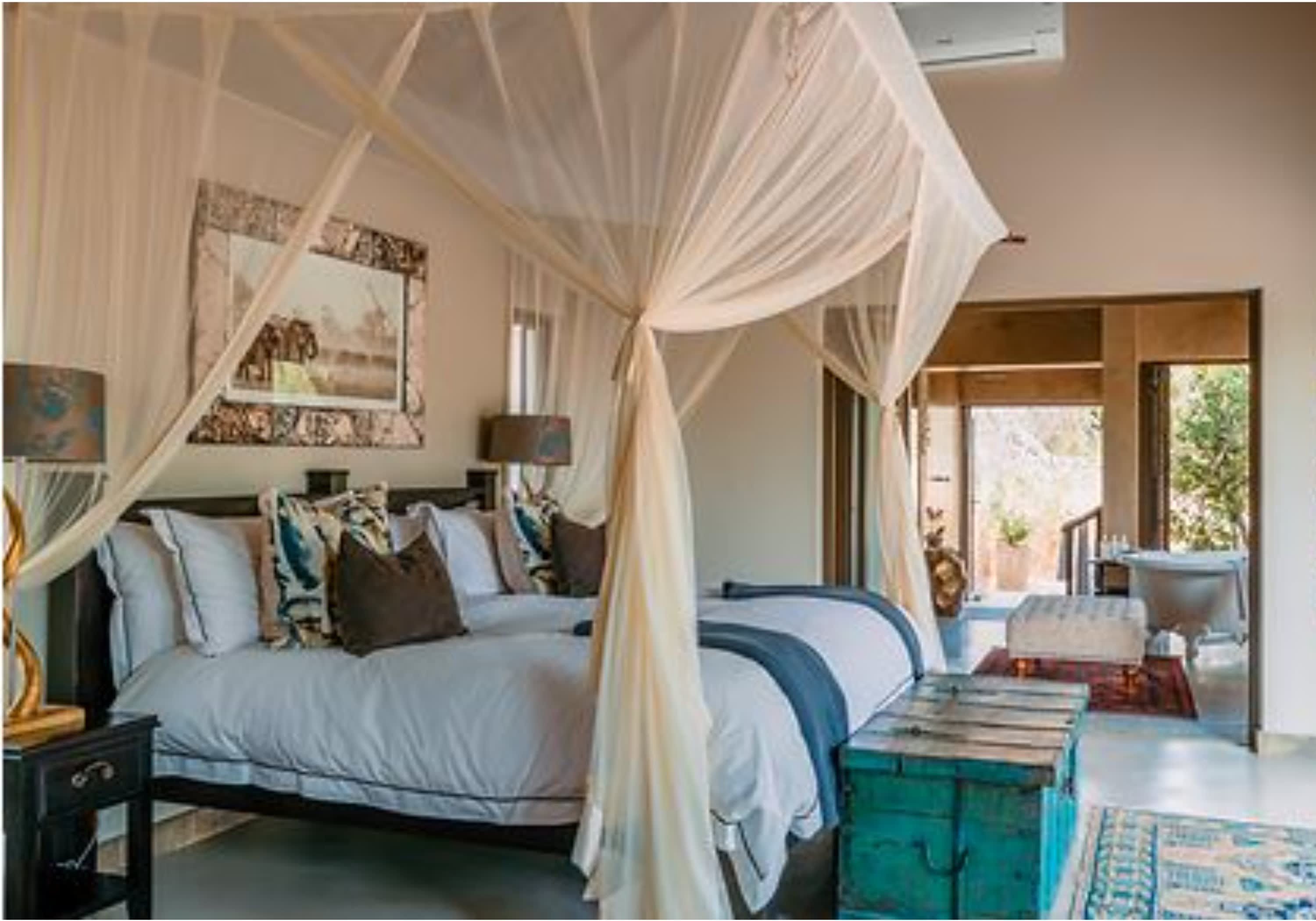 SIVITI TIMBAVATI PLAINS, Greater Kruger National Park - 1 Night LUXURY Stay for 2 in a Suite - All Meals + 2 Game Drives from R14 149,99 Per Person Per Night!