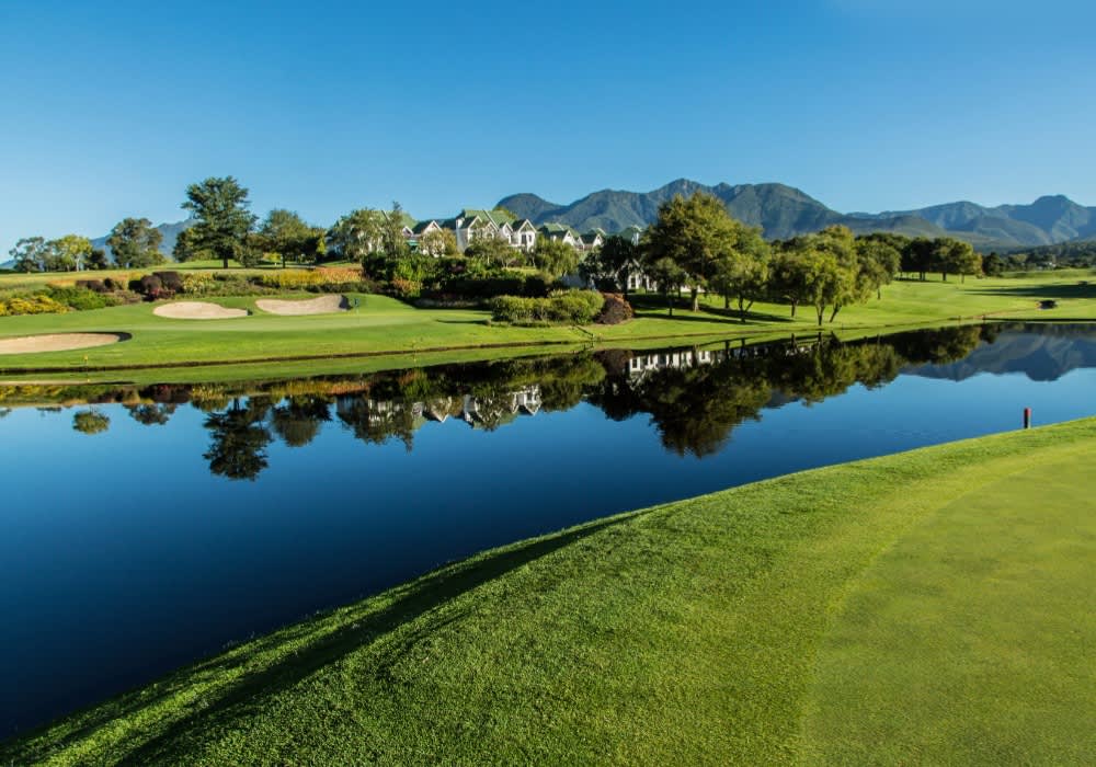 FLOOK'S FANCOURT HAT-TRICK: 3 Nights, 3 Courses (including The LINKS), 3 Dinners!