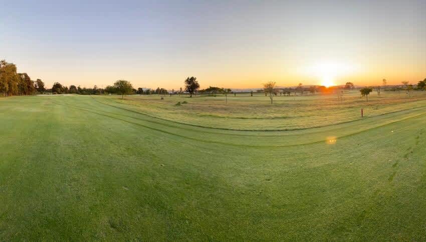 BREDASDORP GOLF CLUB: 4-Ball + Carts - only R1 499.99!