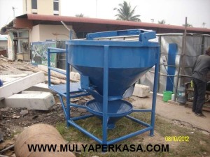 Contoh Bucket Cor / Concrete Bucket