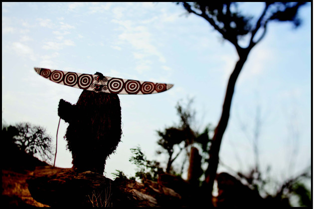 © Chris Rainier. Butterfly Mask, Boni Tribe Houndi, Burkina-Faso, Africa. Jaya.