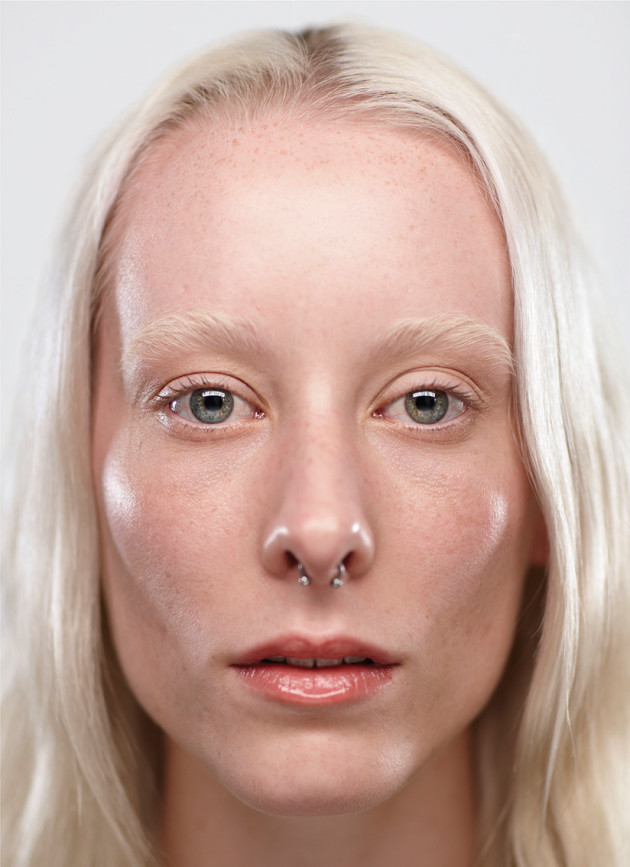 Upclose. Prix de la Photographie, Paris (Px3). © Adam Taylor.