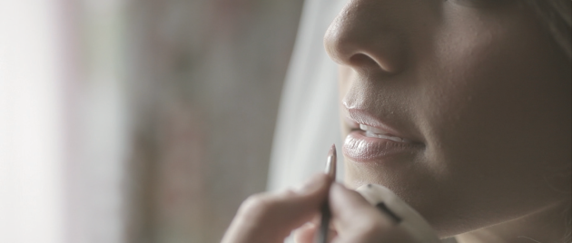 Screen
capture of the
bride, Ni, shot
with a Canon 5D Mark II , 2013. © Rob Adams.