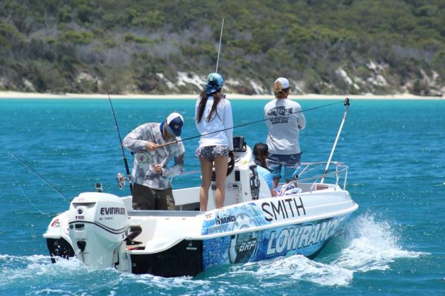 Big tuna caught on Hervey Bay flats - Fishing World