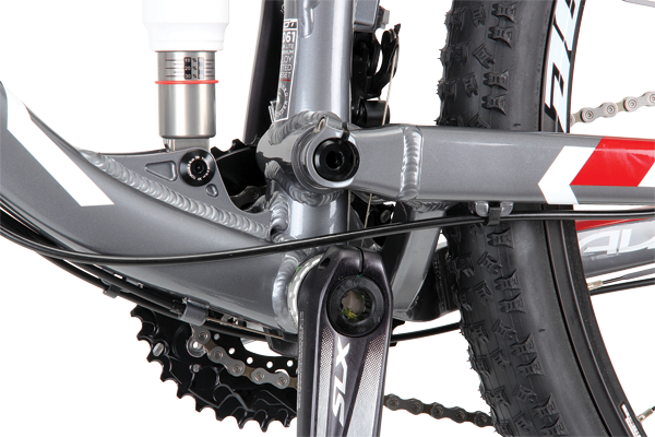 Mounting the swing-arm pivot a little higher than most other Horst-link bikes adds more ‘anti-squat’ and helps to make the Ridgeline a great bike to pedal.