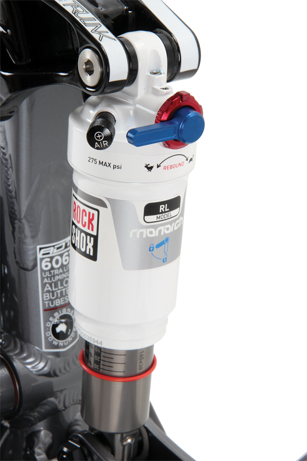 Avanti spec’s a custom tune on the Monarch shock and we were impressed with the performance.