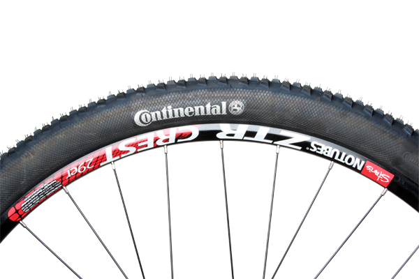 Stan’s ZTR rims ensure that the almost inevitable tubeless conversion is a pretty straightforward affair.