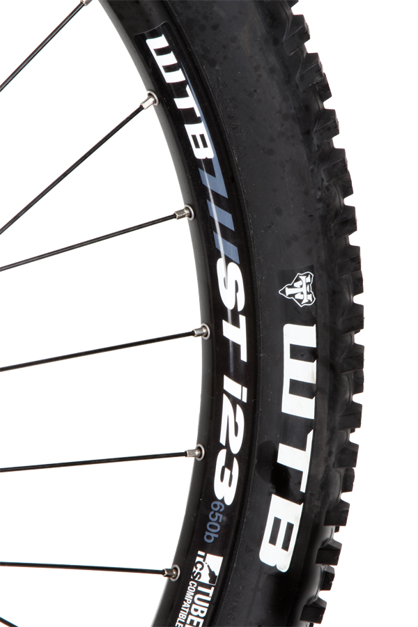 With a 23mm internal width, the WTB rims are moderately wide and provided the meaty tyres with good sidewall support.