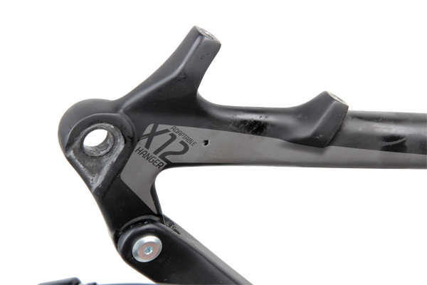 Full carbon construction keeps the weight down and the rear post mounts are made to run a 180mm rotor without any adaptors.