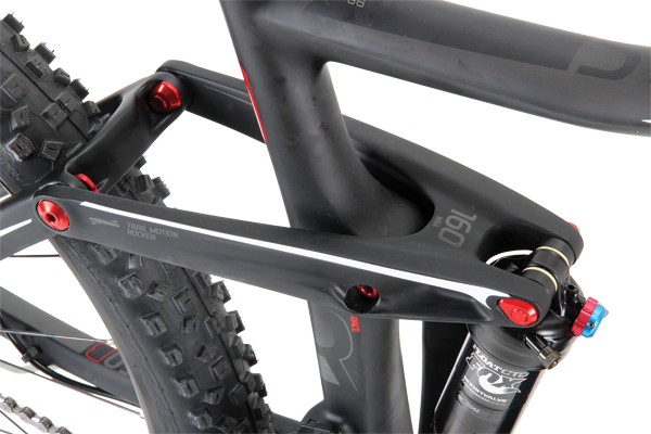 The big rocker link is all-carbon too.