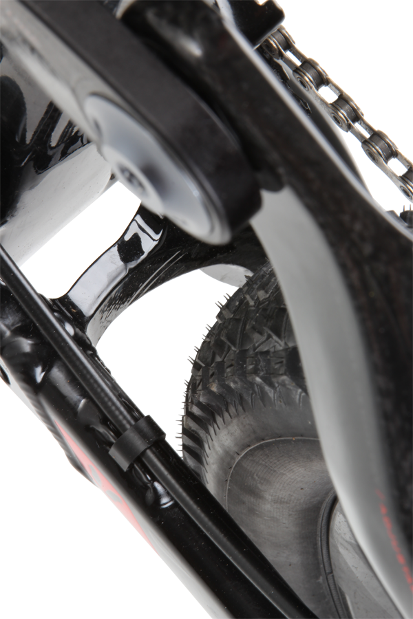 Want some burly tyres to really let the Troy shine? Well there’s plenty of room for them here.
