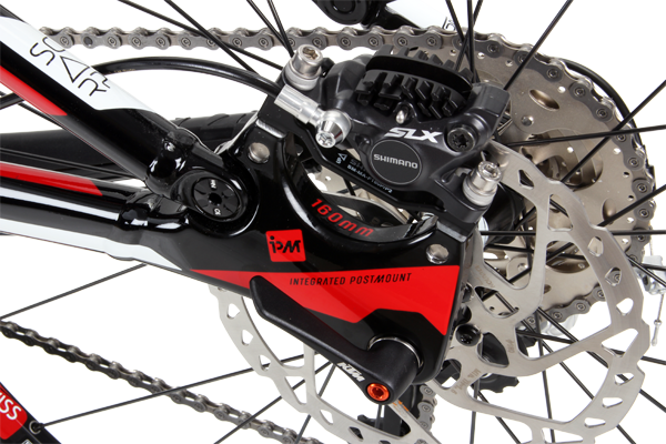 Large forged dropouts contribute to the stiff rear end and the 180mm rotor provides exceptional stopping power for an XC bike.