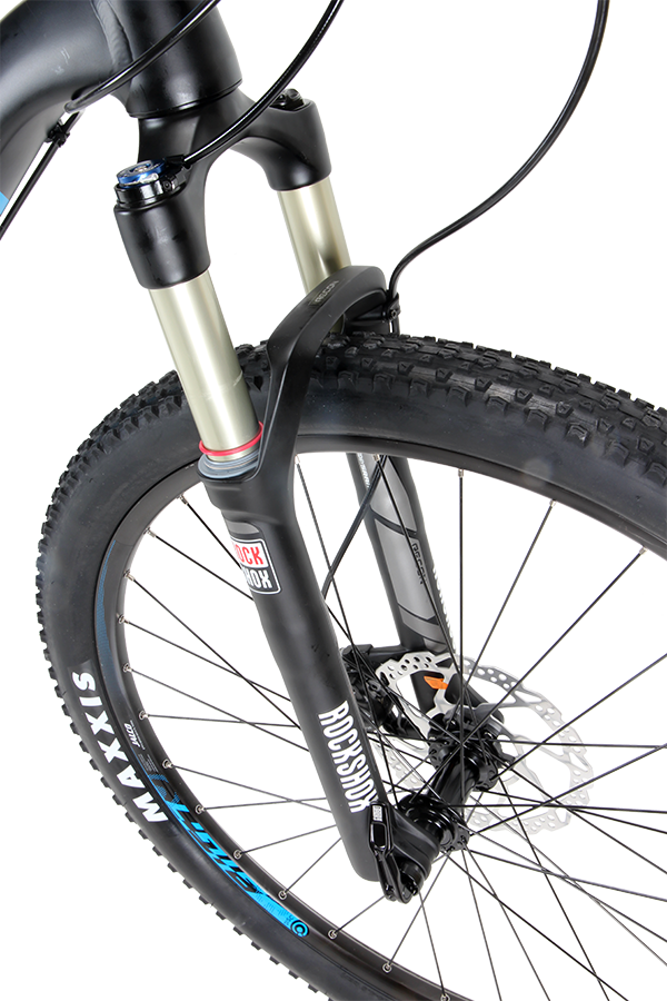 The ‘Gold’ level Recon features alloy stanchions to keep the weight down—it’s a tidy little fork.