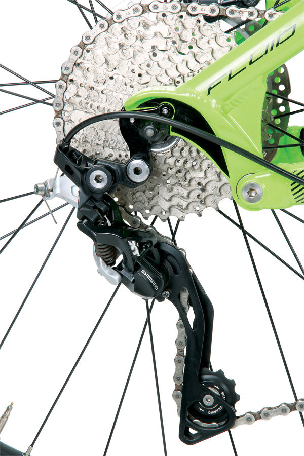 An XT derailleur may add bling but we'd have preferred an SLX or Deore level unit with a clutch to lessen chain slap.