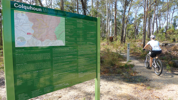 It's nice to have a big map at the trailhead.