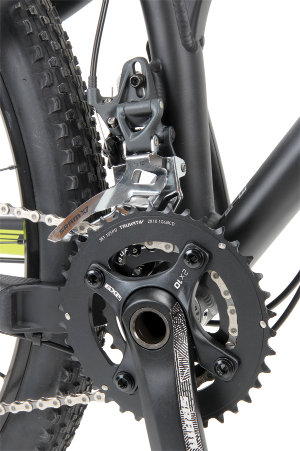 A direct-mount front derailleur is required as the seat tube bows forward to improve tyre clearance.