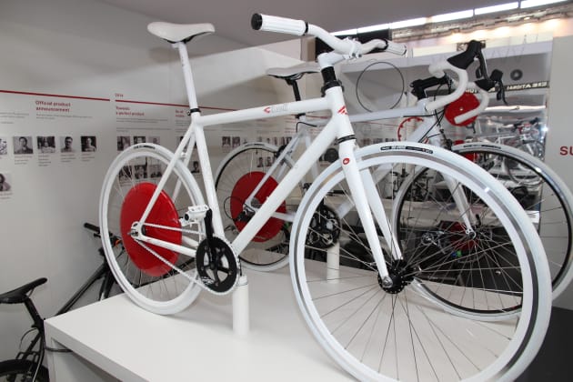 This ‘Copenhagen wheel’ includes the motor, battery and control unit within the rear hub and can be managed via a smartphone app. For whatever reason, after five years of development this particular product is still not on the market, although ‘smart wheel’ rivals are emerging.