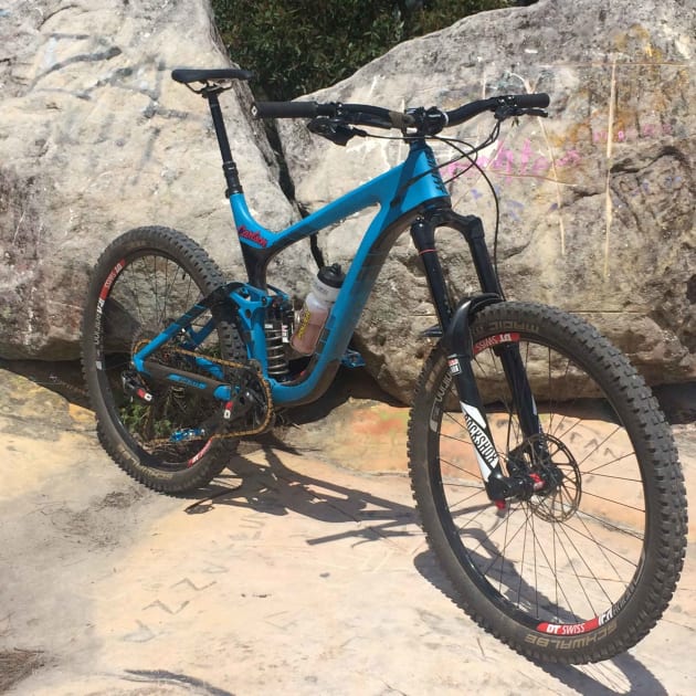 The 160mm of rear travel remains consistent on the Reign but Josh varies the fork between 160, 170 and 180mm of travel to suit the trails. Here the Reign is running a 180mm Lyric.