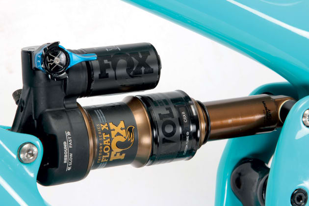 The EVOL air can equipped Float X is a super capable shock and it's tuned specifically for the SB5.5's leverage ratio.