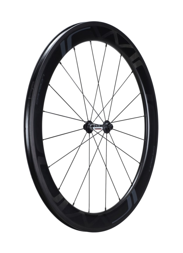 wet bike tyre high resolution images