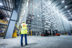 New Mondelēz facility wins award for Swisslog system