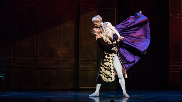 2---qb-dangerous-liaisons-2019.-principal-artist-laura-hidalgo-and-soloist-alexander-idaszak.-photo-david-kelly.jpg