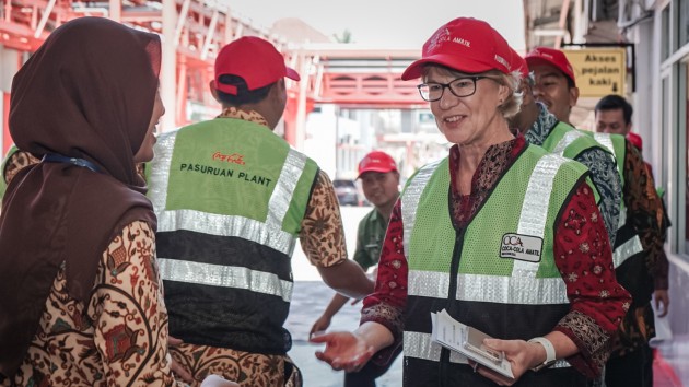Group Managing Director Alison Watkins at the inauguration of the Affordable Single Serve Pack (ASSP) line at Coca-Cola Amatil Indonesia's Pasuruan plant.