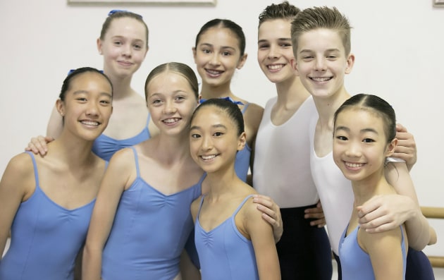 Students from Classical Dance Australia.