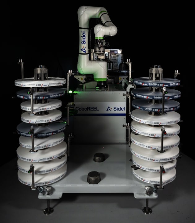 CoboREEL, an automated reel loading system designed to streamline beverage labelling offering the highest reel capacity on the market.