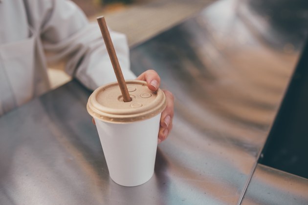 PulPac's dry moulded fibre will now be used for hot and cold beverage lids.