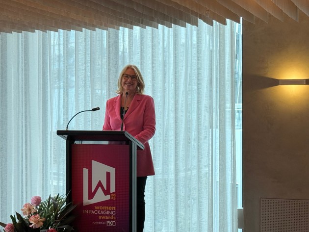 Lindy Hughson, PKN publisher and managing editor, addressing the crowd at the 2025 Women in Packaging Awards.