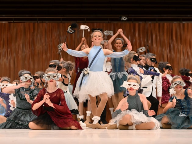 Pupils of Glenhaven Public School, Sydney, performing in the Sydney Eisteddfod.