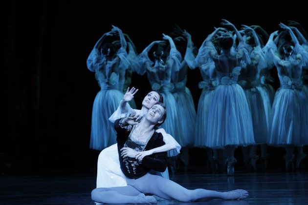 Amber Scott and Ty King-Wall in 'Giselle'. Photo: Jeff Busby.