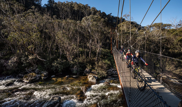 thredbo-valley-track-landing-03.jpg